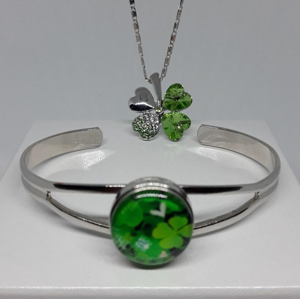 St Patrick's Day Necklace Set